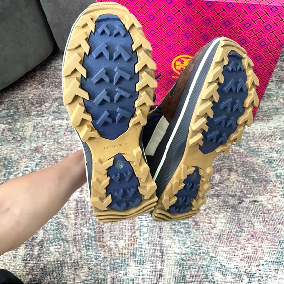 Tory Burch Adventure Hiker Boots *Like New* - Picture 9 of 11